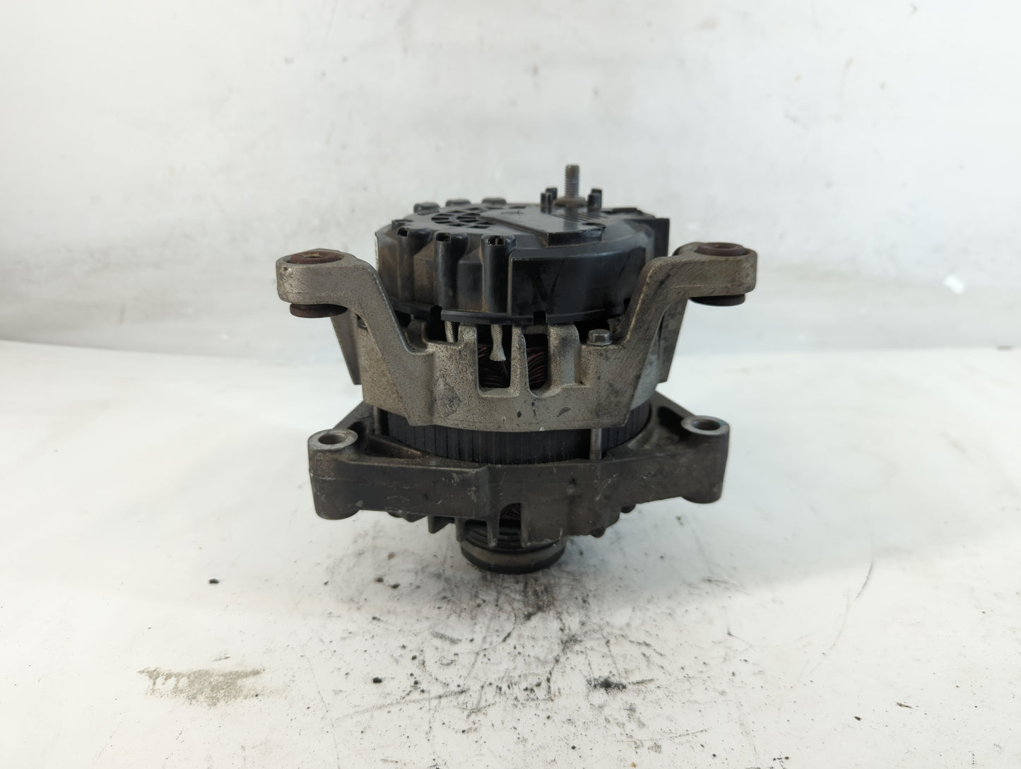 2012-2016 Chevrolet Cruze Alternator Replacement Generator Charging Assembly Engine OEM P/N:13588290 Fits OEM Used Auto Part