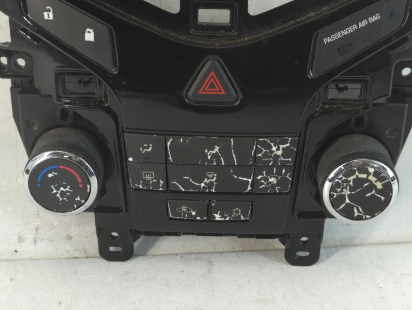 2011-2012 Chevrolet Cruze Climate Control Module Temperature AC/Heater Replacement P/N:95017054 Fits Fits 2011 2012 OEM Used