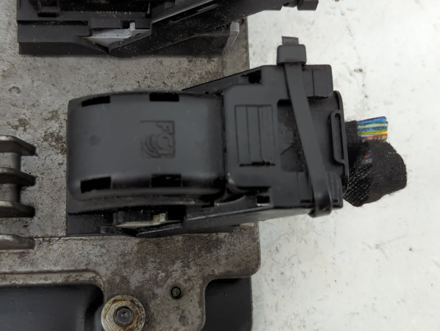 2011-2012 Chevrolet Cruze PCM Engine Control Computer ECU ECM PCU OEM P/N:13243603 Fits Fits 2009 2010 2011 2012 2013 2014 O