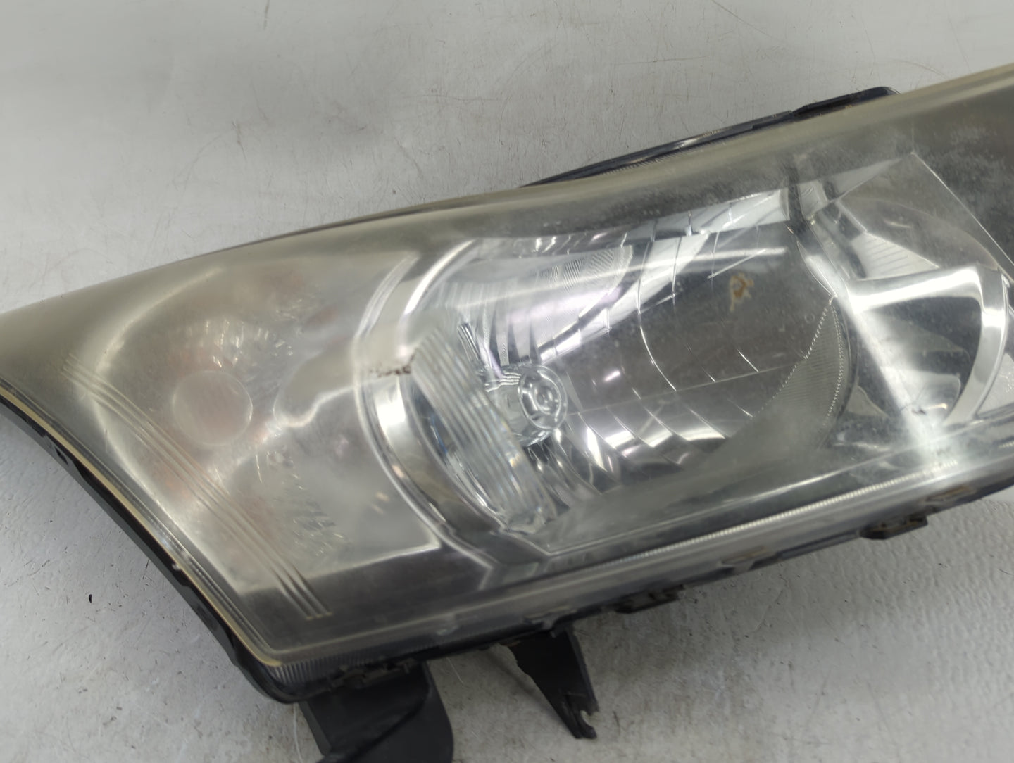 2012-2016 Chevrolet Cruze Passenger Right Oem Head Light Headlight Lamp - Oemusedautoparts1.com
