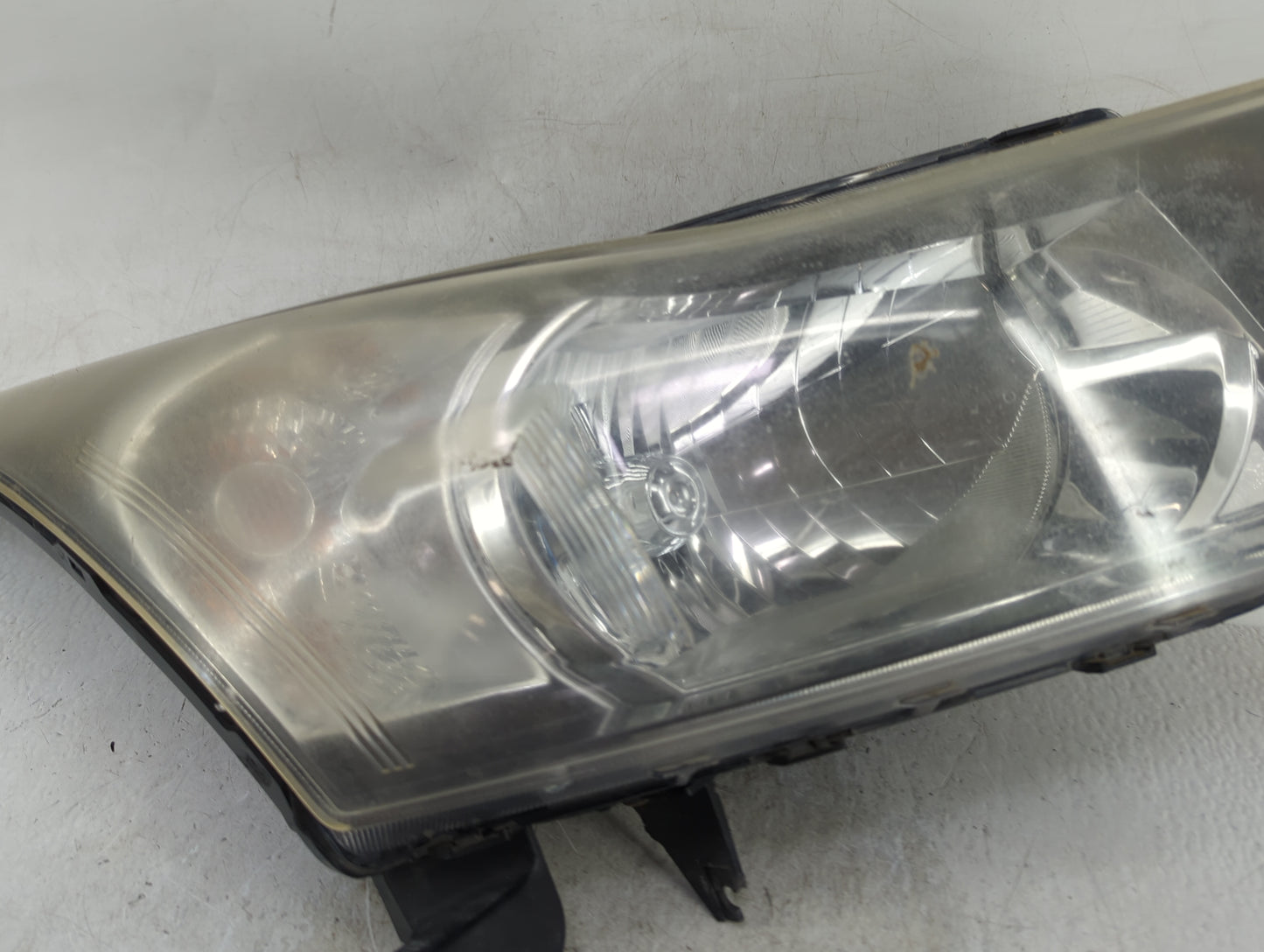 2012-2016 Chevrolet Cruze Passenger Right Oem Head Light Headlight Lamp - Oemusedautoparts1.com