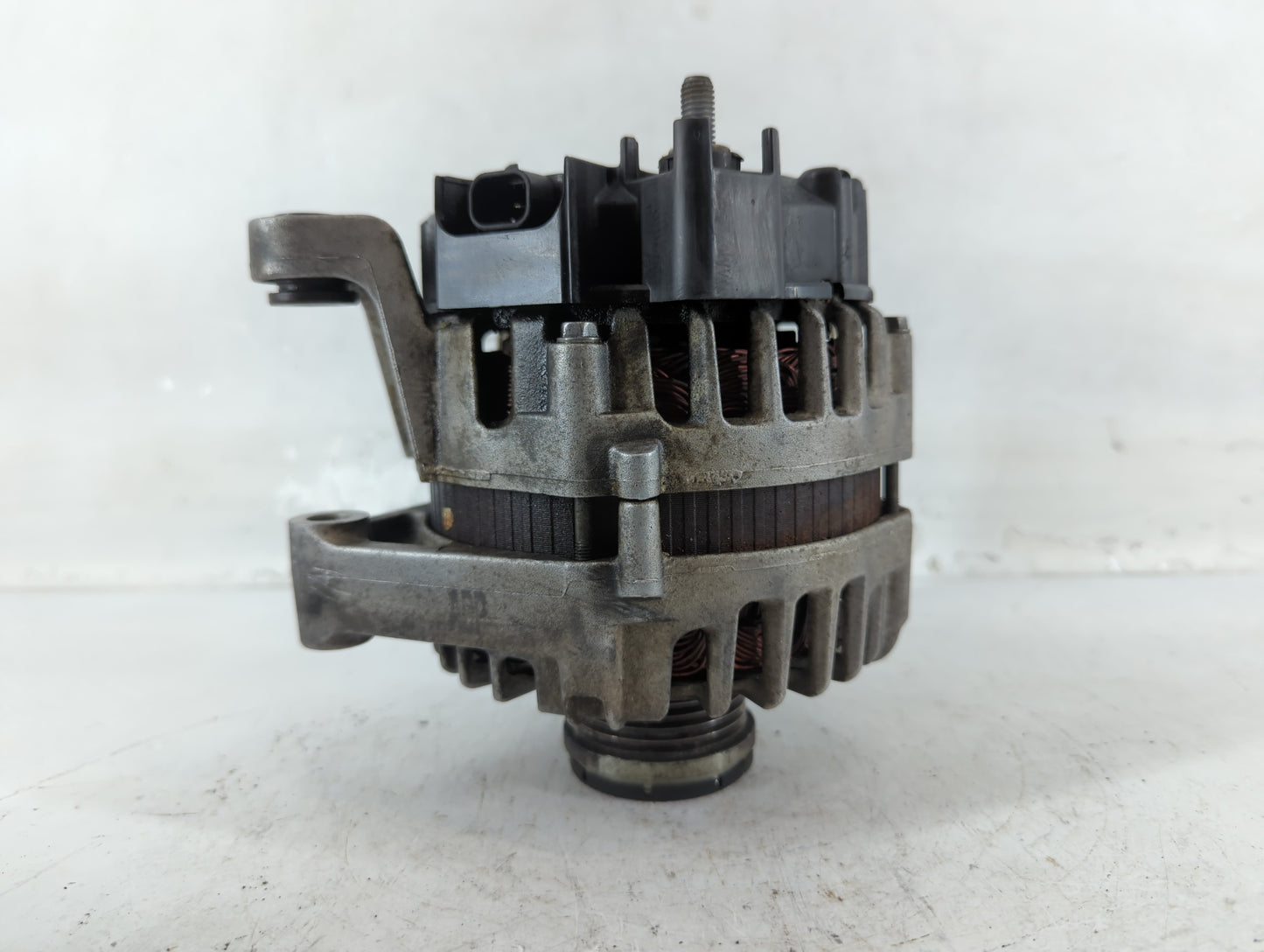 2011-2016 Chevrolet Cruze Alternator Replacement Generator Charging Assembly Engine OEM P/N:13581891 Fits OEM Used Auto Part