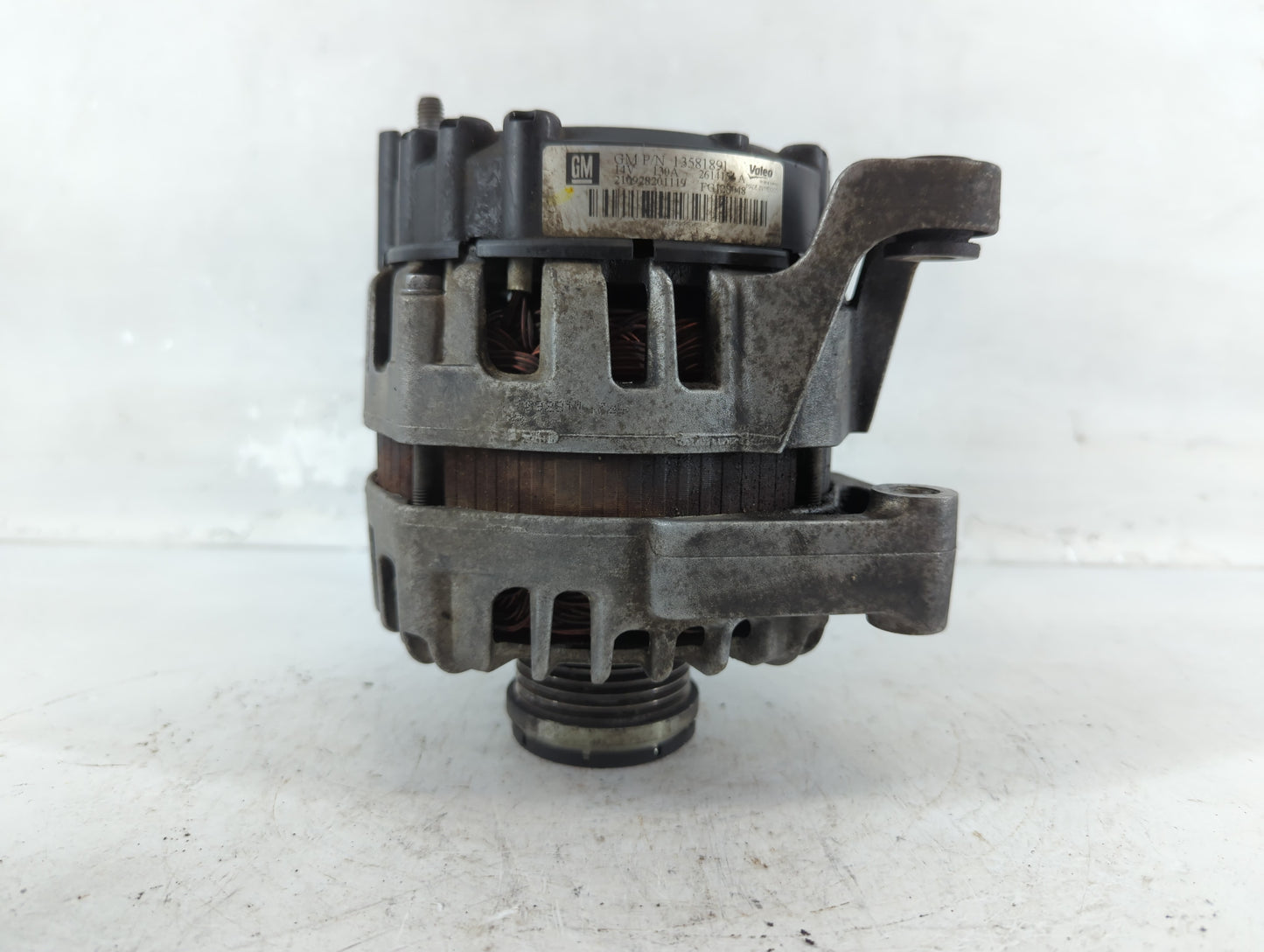 2011-2016 Chevrolet Cruze Alternator Replacement Generator Charging Assembly Engine OEM P/N:13581891 Fits OEM Used Auto Part