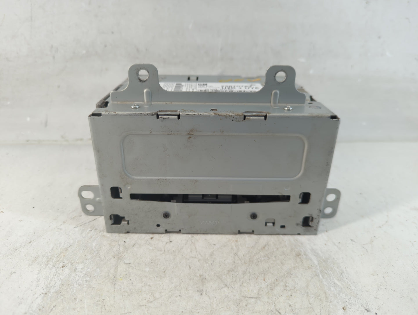 2011-2012 Chevrolet Cruze Radio AM FM Cd Player Receiver Replacement P/N:22870782 Fits Fits 2010 2011 2012 OEM Used Auto Par