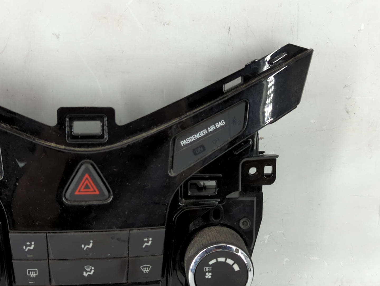 2011-2012 Chevrolet Cruze Climate Control Module Temperature AC/Heater Replacement P/N:95017054 Fits Fits 2011 2012 OEM Used