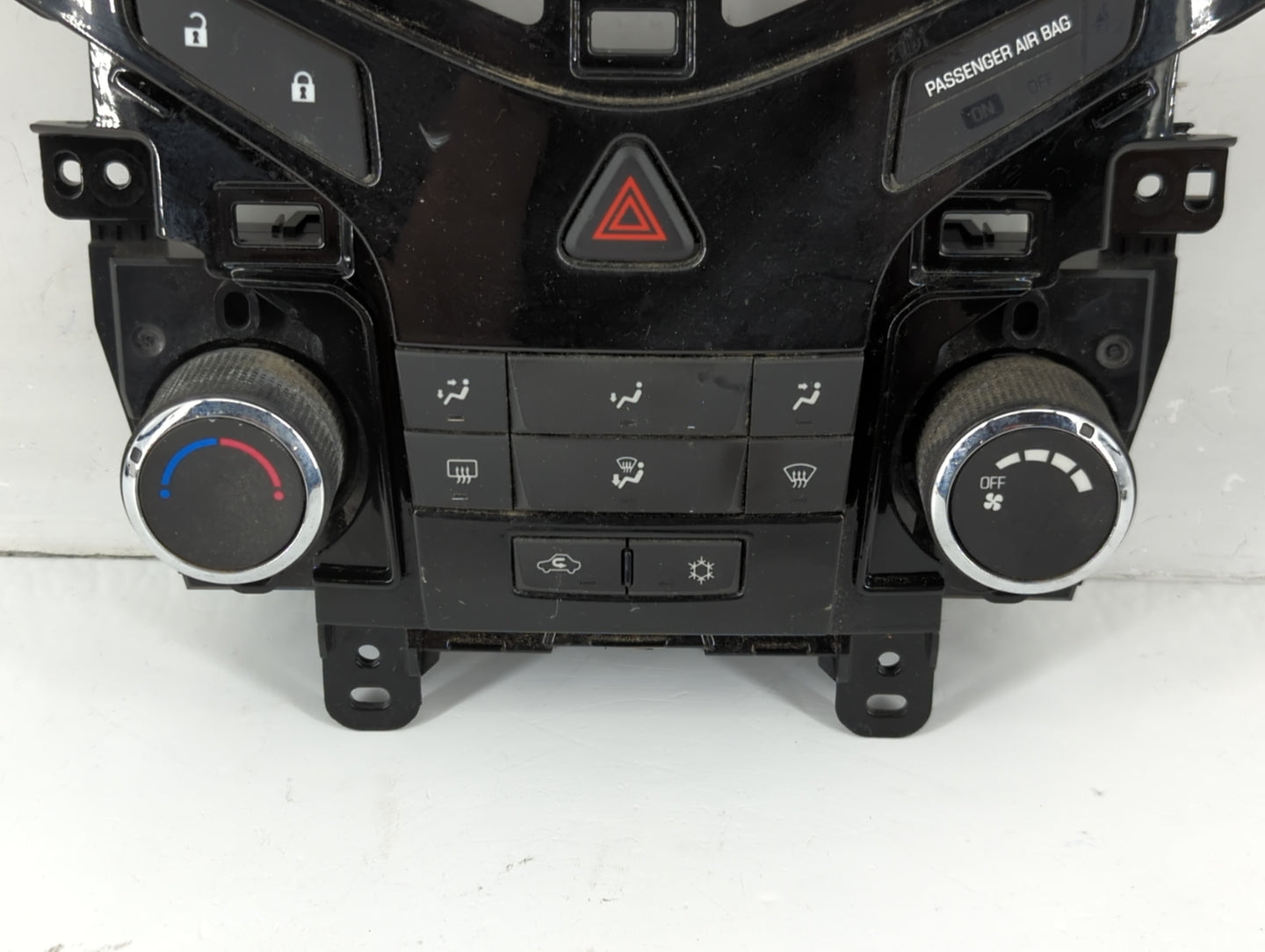 2011-2012 Chevrolet Cruze Climate Control Module Temperature AC/Heater Replacement P/N:95017054 Fits Fits 2011 2012 OEM Used