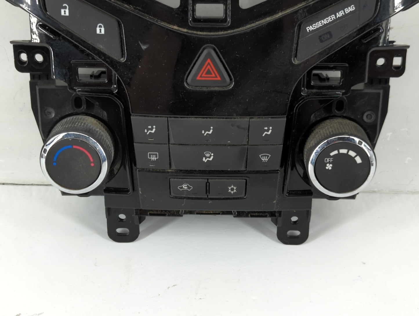 2011-2012 Chevrolet Cruze Climate Control Module Temperature AC/Heater Replacement P/N:95017054 Fits Fits 2011 2012 OEM Used