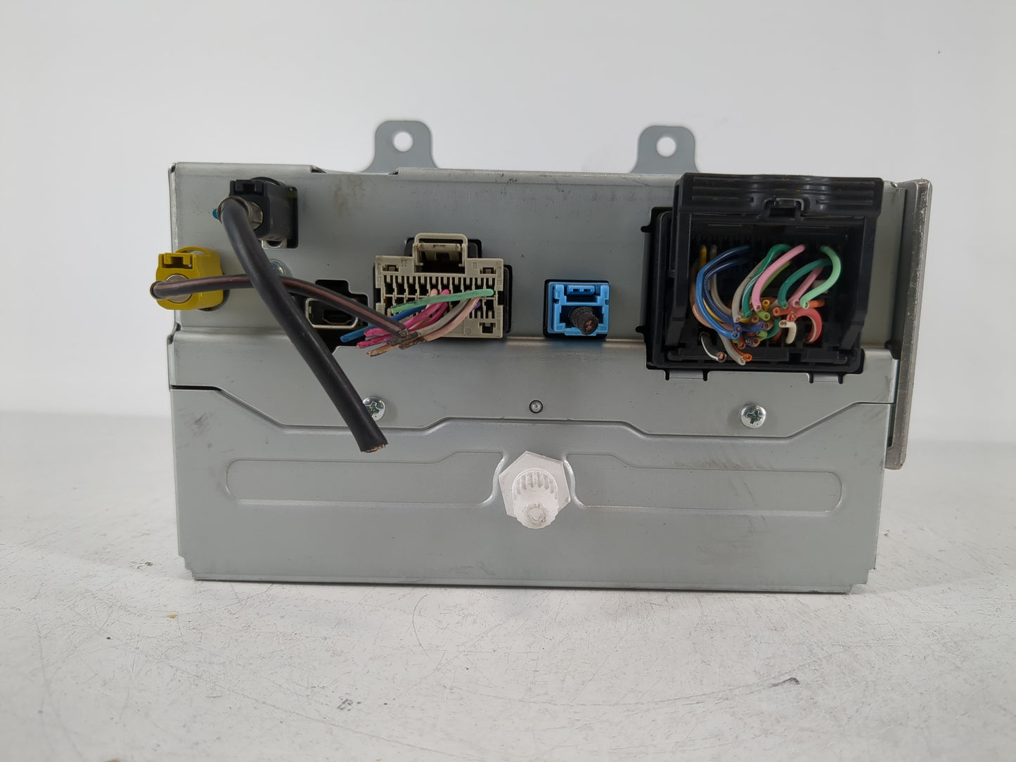 2012 Chevrolet Equinox Radio AM FM Cd Player Receiver Replacement P/N:22869279 Fits OEM Used Auto Parts - Oemusedautoparts1.