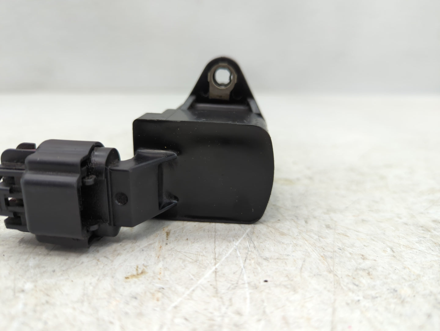 2010-2017 Chevrolet Equinox Ignition Coil Igniter Pack - Oemusedautoparts1.com