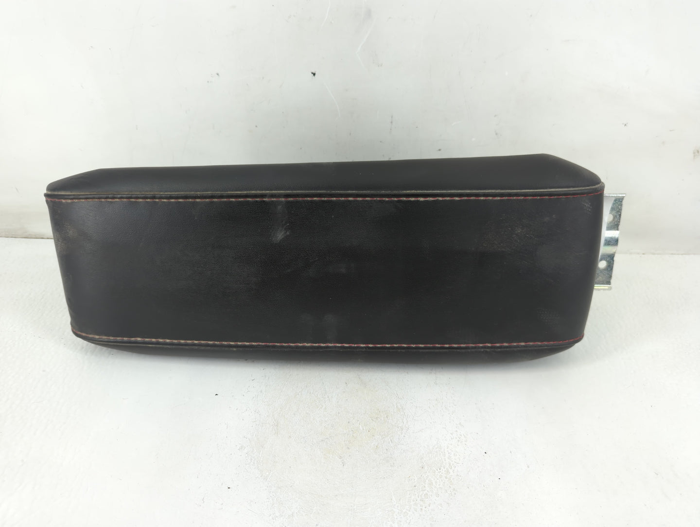 2012-2013 Chevrolet Equinox Center Console Armrest Cover Lid P/N:124 12 1 Fits Fits 2012 2013 OEM Used Auto Parts - Oemuseda