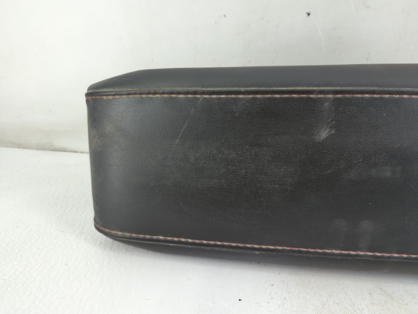 2012-2013 Chevrolet Equinox Center Console Armrest Cover Lid P/N:124 12 1 Fits Fits 2012 2013 OEM Used Auto Parts - Oemuseda