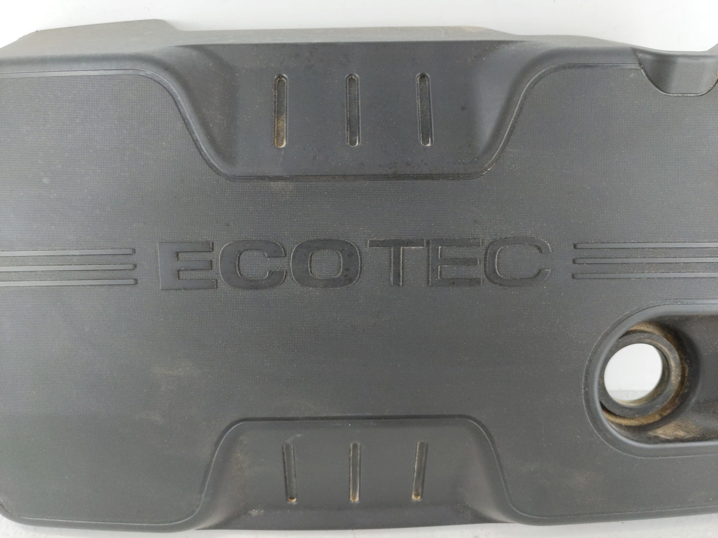 2012 Chevrolet Equinox Engine Cover - Oemusedautoparts1.com