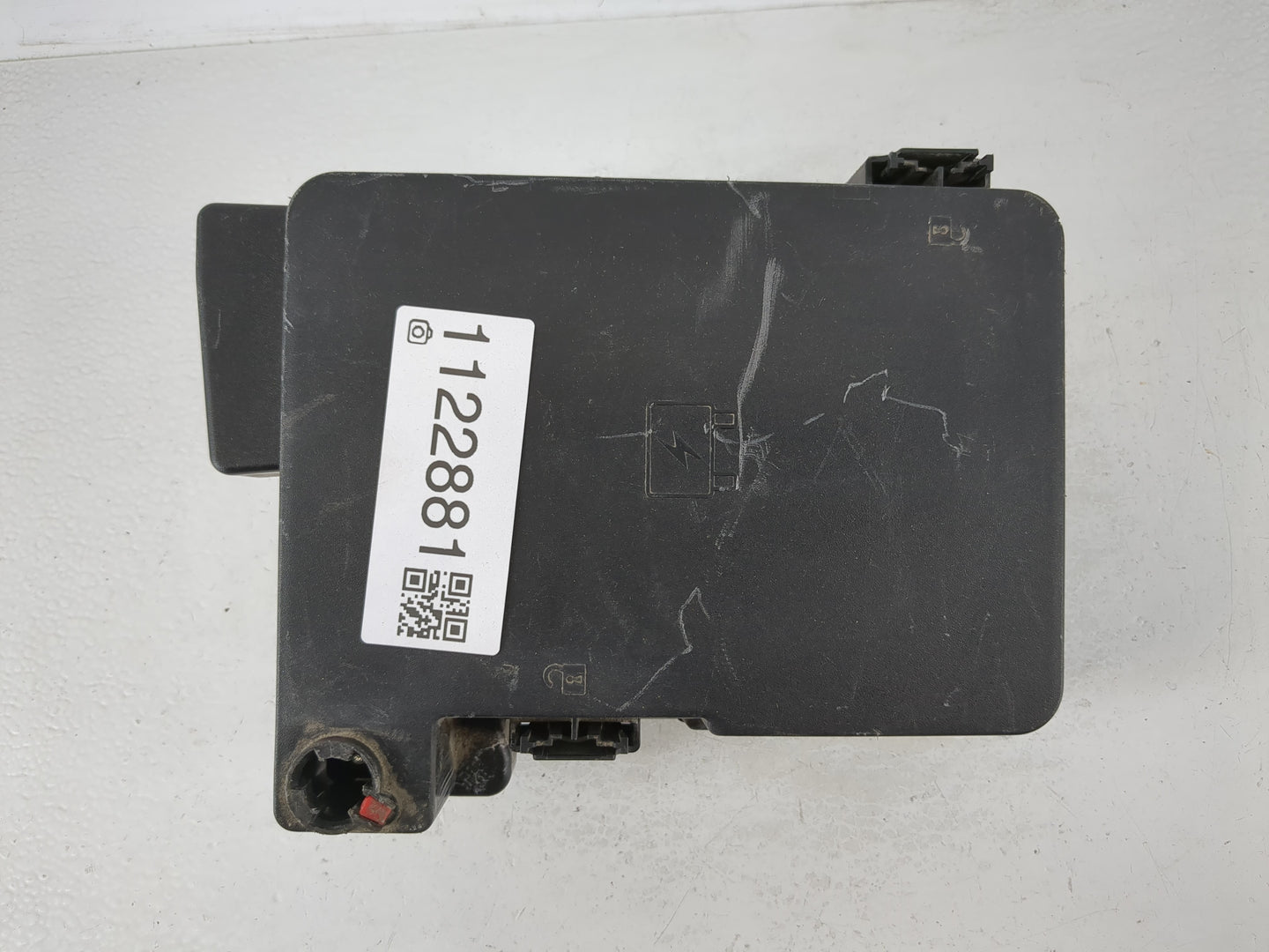 2012 Chevrolet Equinox Fusebox Fuse Box Panel Relay Module P/N:22796250 Fits OEM Used Auto Parts - Oemusedautoparts1.com