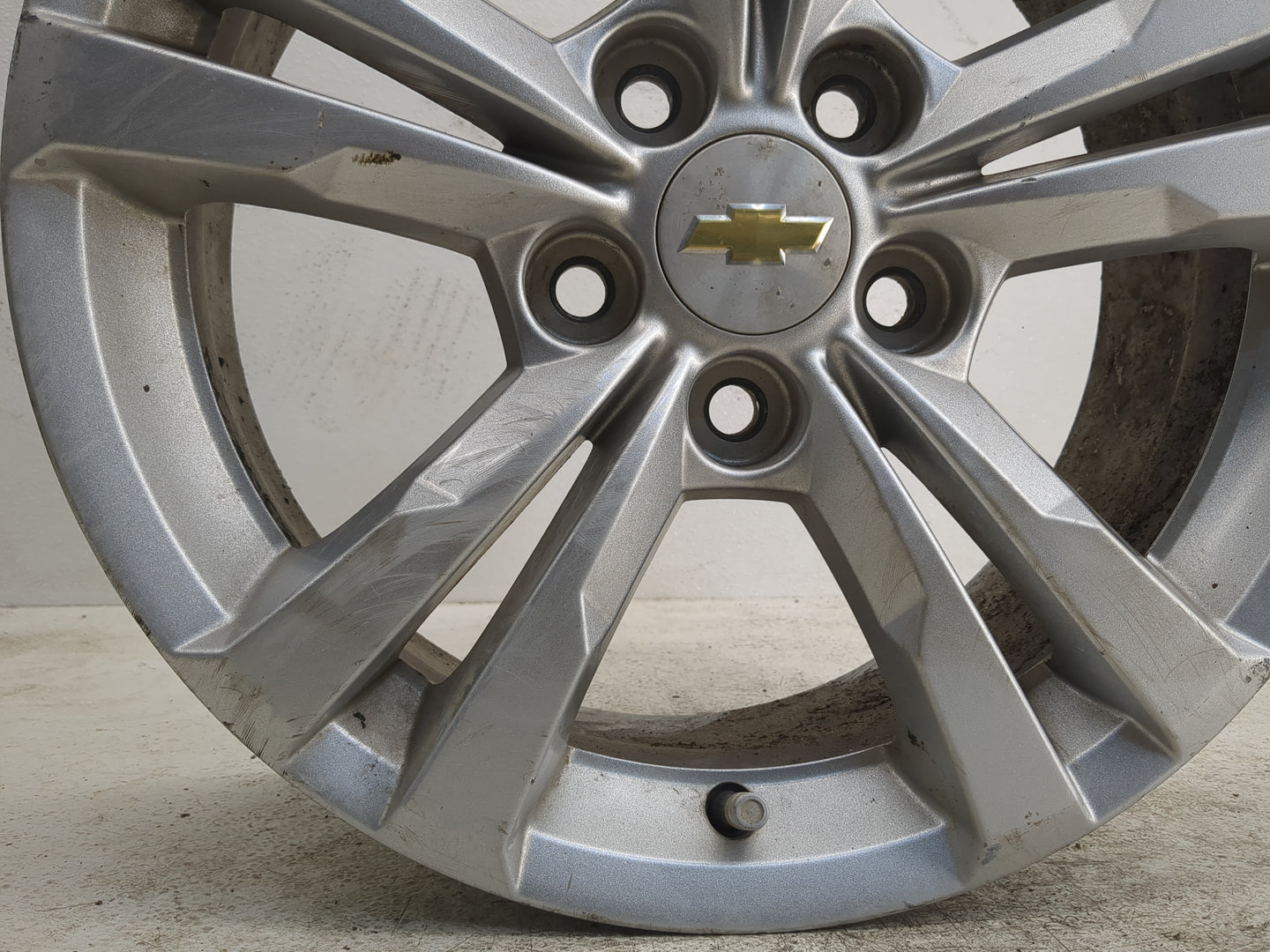 2010-2017 Chevrolet Equinox Oem Wheel Rim 1128713 - Oemusedautoparts1.com
