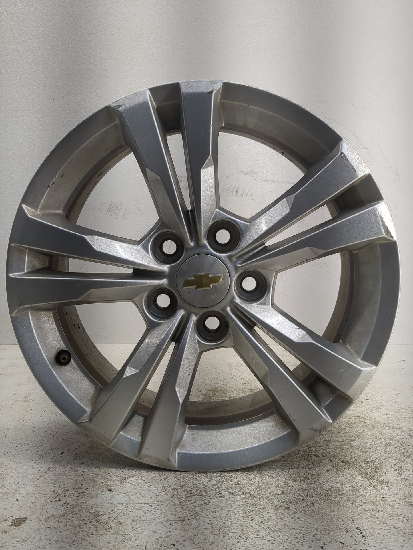 2010-2017 Chevrolet Equinox Oem Wheel Rim 1128714 - Oemusedautoparts1.com