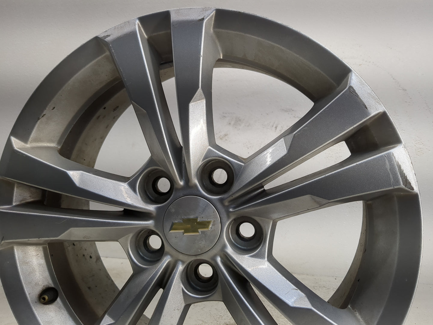 2010-2017 Chevrolet Equinox Oem Wheel Rim 1128714 - Oemusedautoparts1.com