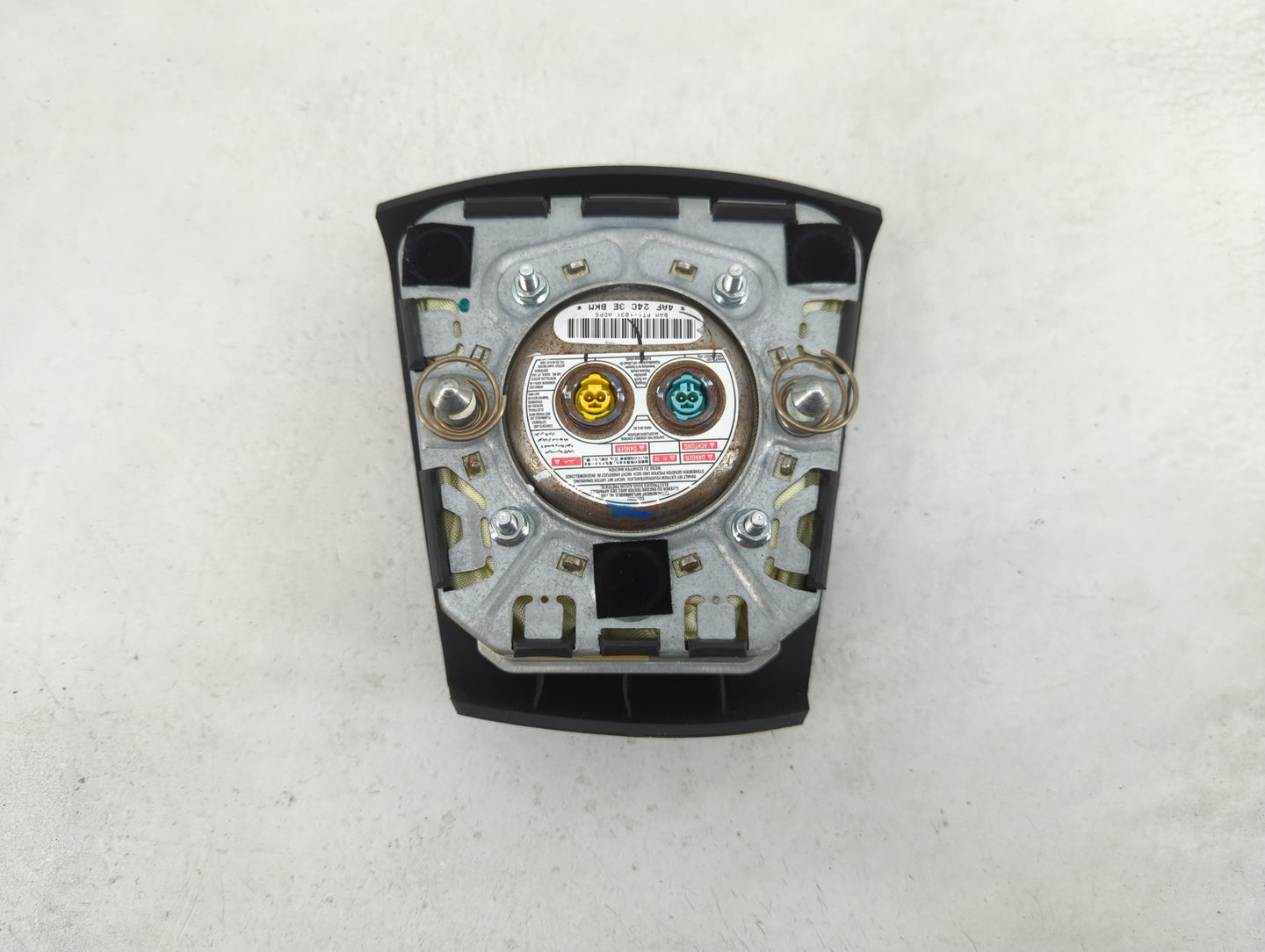 2010-2017 Chevrolet Equinox Air Bag Driver Left Steering Wheel Mounted - Oemusedautoparts1.com