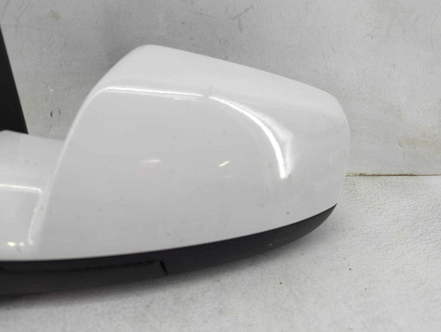 2011-2014 Chevrolet Equinox Driver Side View Mirror - Left Door Mirror OEM Used - Oemusedautoparts1.com