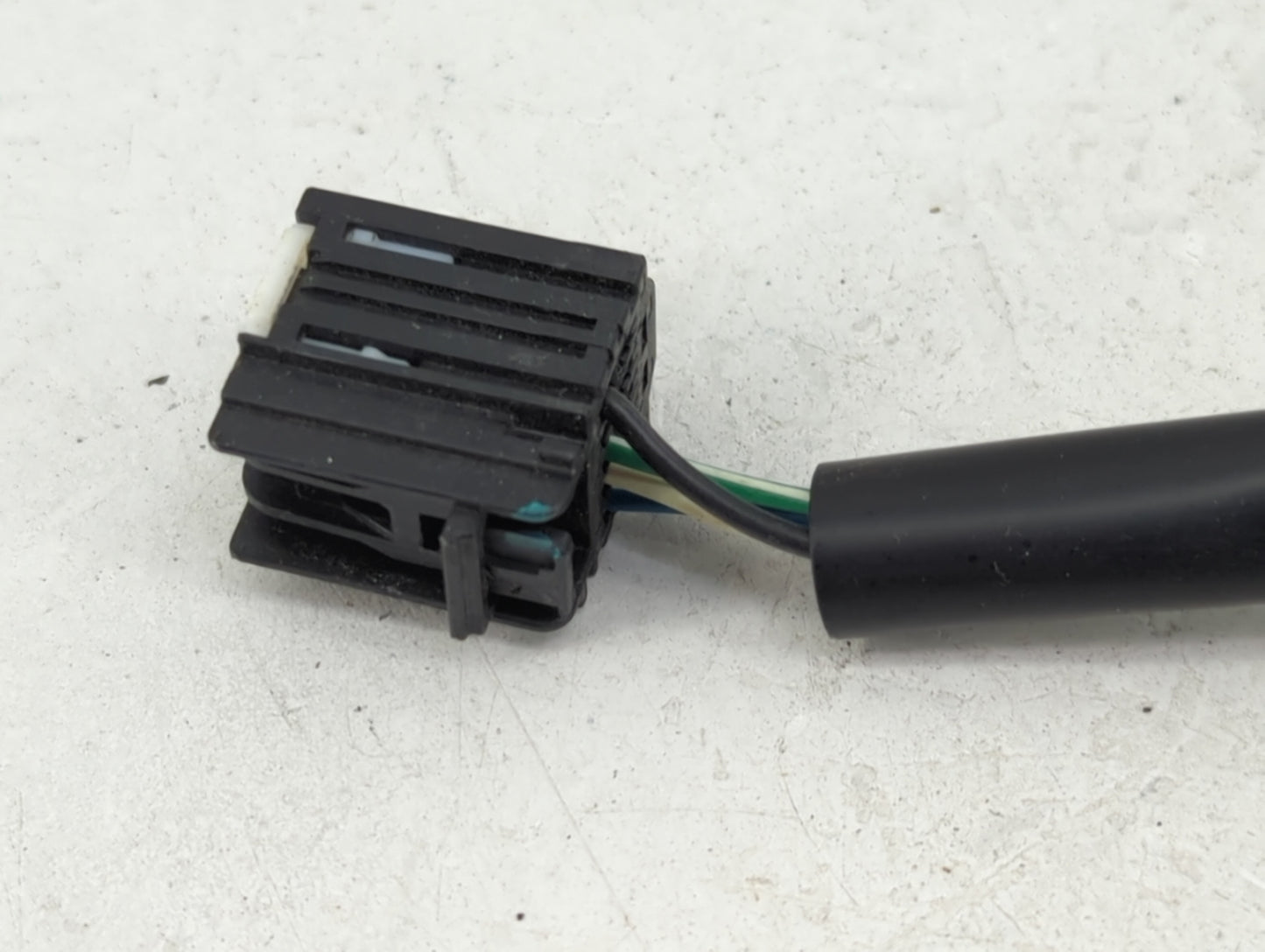 2011-2014 Chevrolet Equinox Driver Side View Mirror - Left Door Mirror OEM Used - Oemusedautoparts1.com