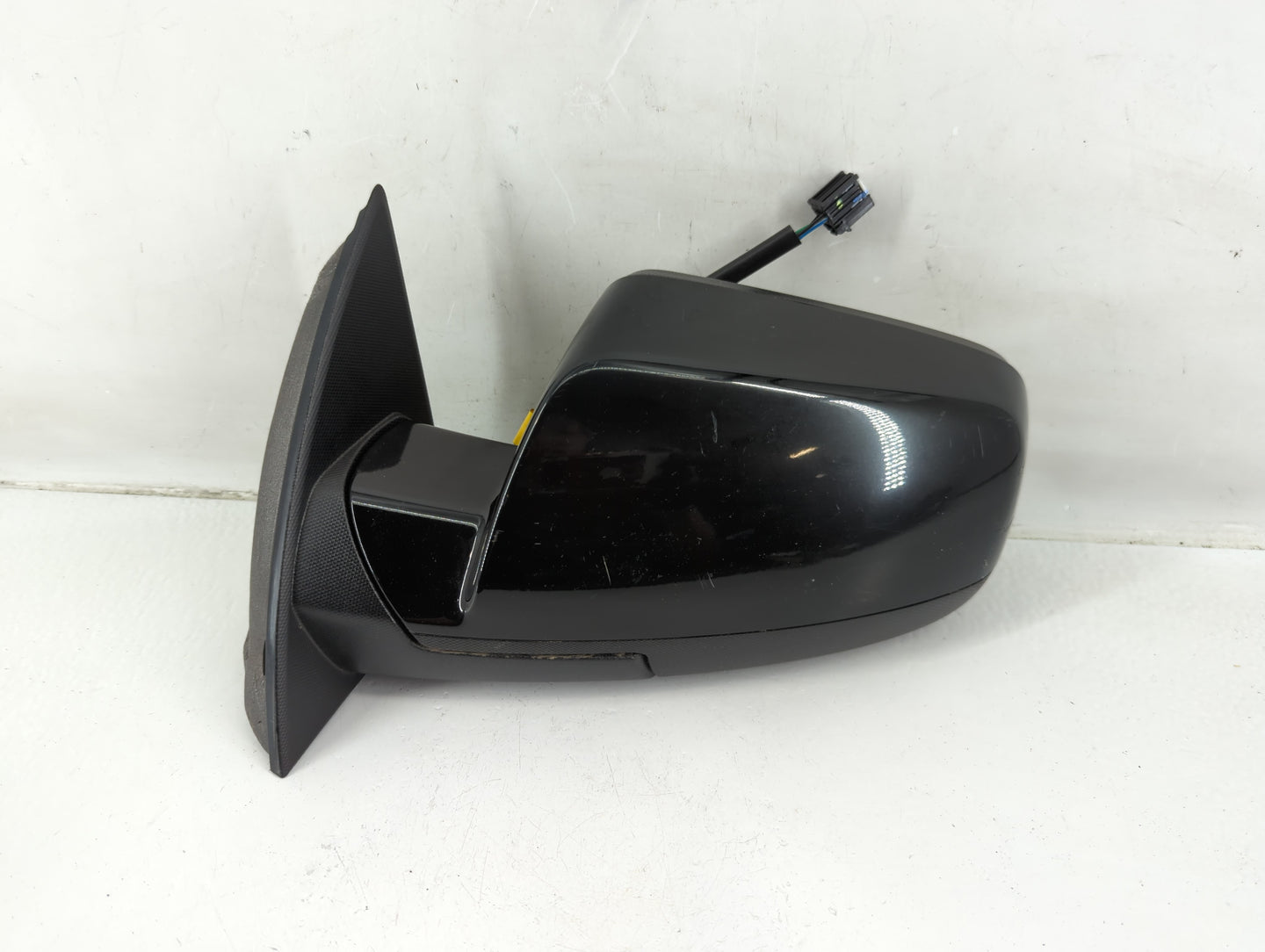 2011-2014 Chevrolet Equinox Driver Side View Mirror - Left Door Mirror OEM Used - Oemusedautoparts1.com