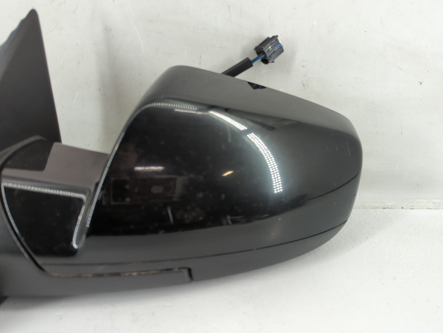2011-2014 Chevrolet Equinox Driver Side View Mirror - Left Door Mirror OEM Used - Oemusedautoparts1.com