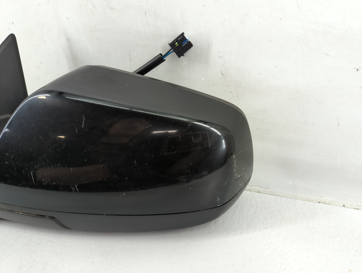 2011-2014 Chevrolet Equinox Driver Side View Mirror - Left Door Mirror OEM Used - Oemusedautoparts1.com