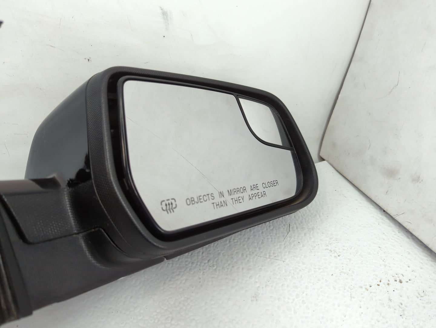 2011-2014 Chevrolet Equinox Passenger Side View Mirror - Right Door Mirror OEM Used - Oemusedautoparts1.com