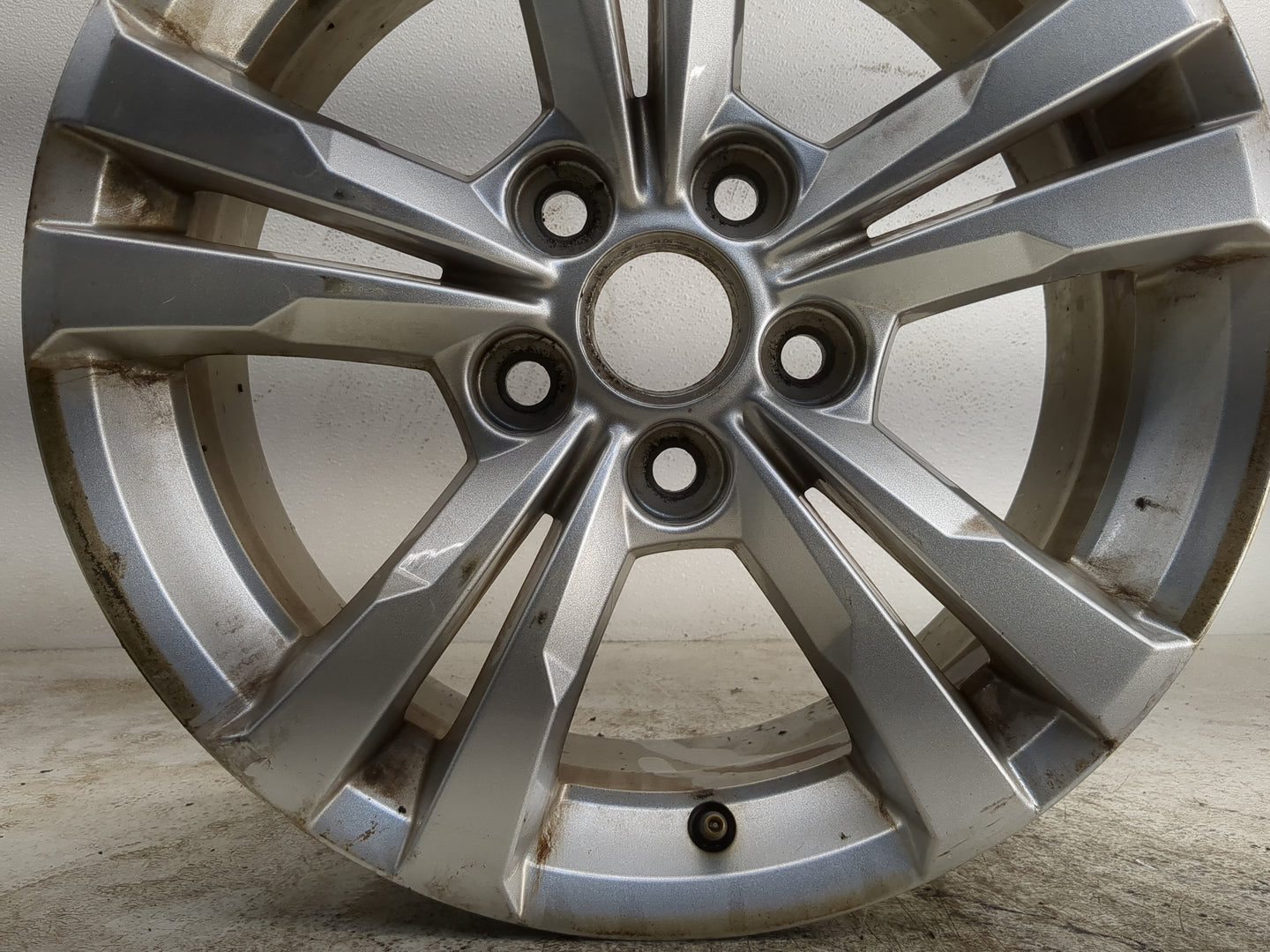 2010-2017 Chevrolet Equinox Oem Wheel Rim - Oemusedautoparts1.com