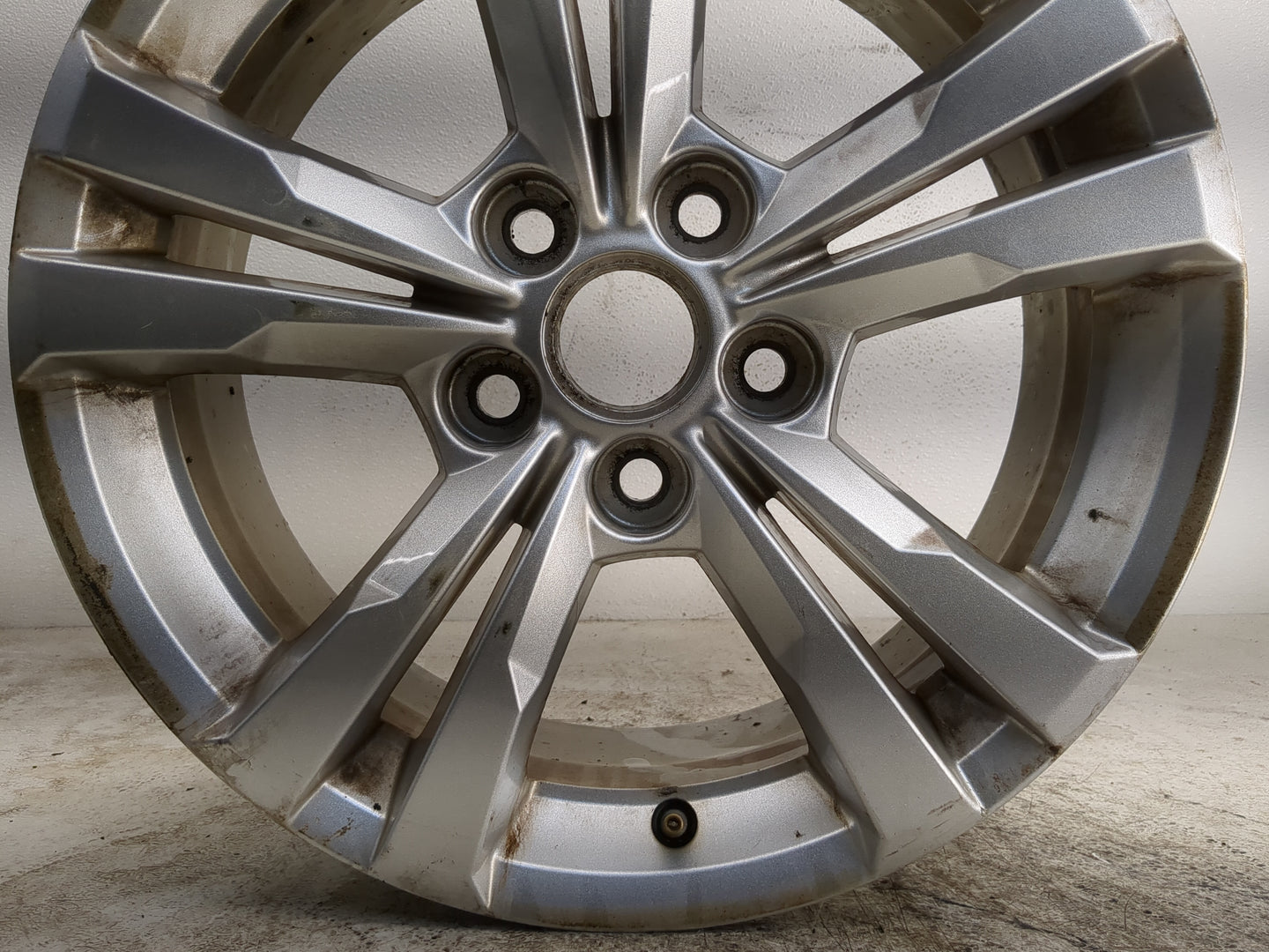 2010-2017 Chevrolet Equinox Oem Wheel Rim 1148885 - Oemusedautoparts1.com