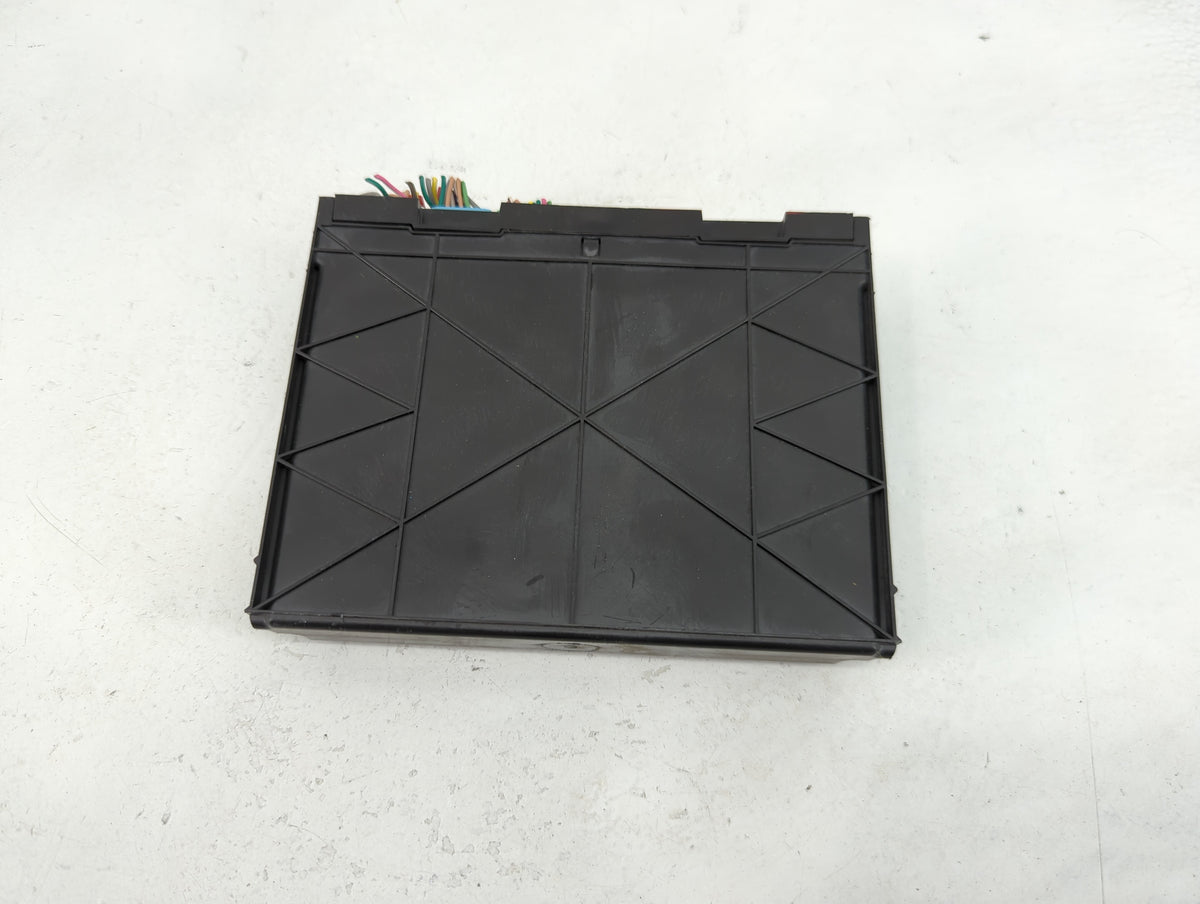 2010-2014 Chevrolet Equinox Body Control Module Bcm Inner Cabin Fuse Box 1151181 - Oemusedautoparts1.com