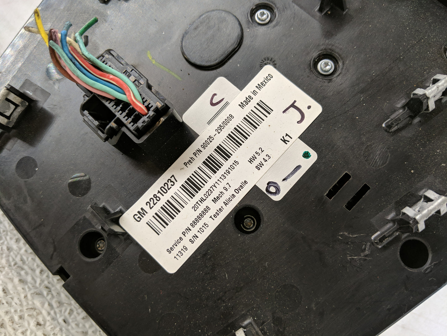 2012-2015 Chevrolet Equinox Radio AM FM Cd Player Receiver Replacement P/N:22810237 Fits Fits 2012 2013 2014 2015 OEM Used A