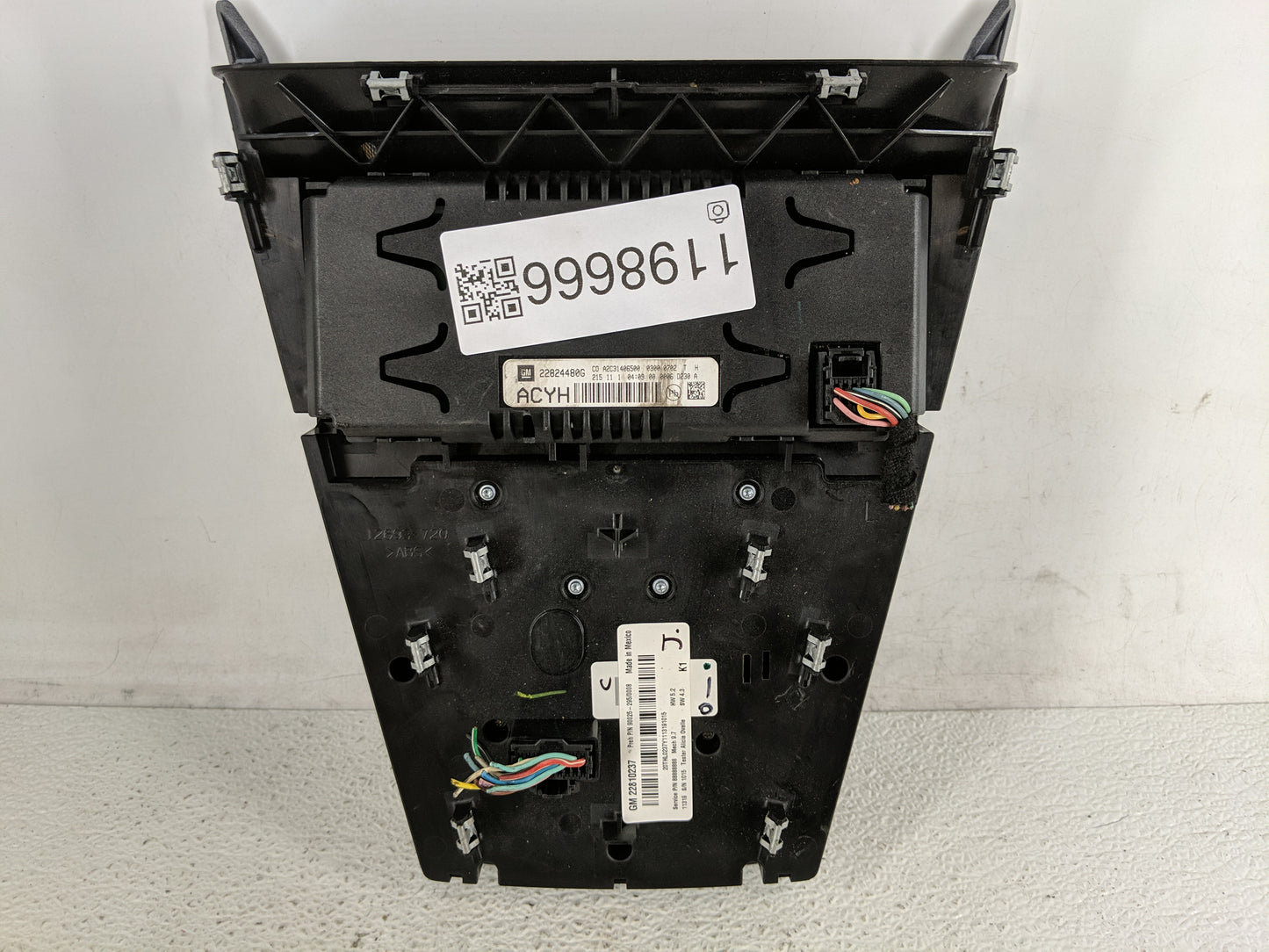 2012-2015 Chevrolet Equinox Radio AM FM Cd Player Receiver Replacement P/N:22810237 Fits Fits 2012 2013 2014 2015 OEM Used A