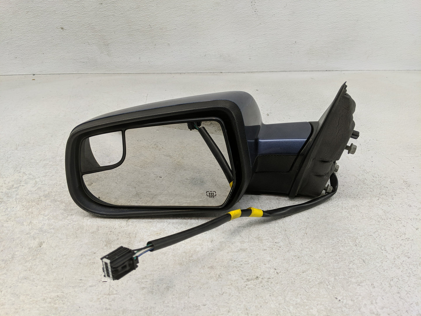 2011-2014 Chevrolet Equinox Side Mirror Replacement Driver Left View Door Mirror P/N:22818308 22818280 Fits OEM Used Auto Pa