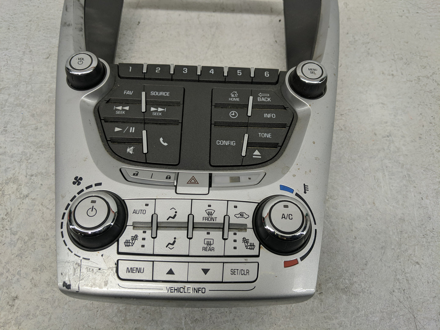 2012-2015 Chevrolet Equinox Radio AM FM Cd Player Receiver Replacement P/N:22810245 Fits Fits 2012 2013 2014 2015 OEM Used A