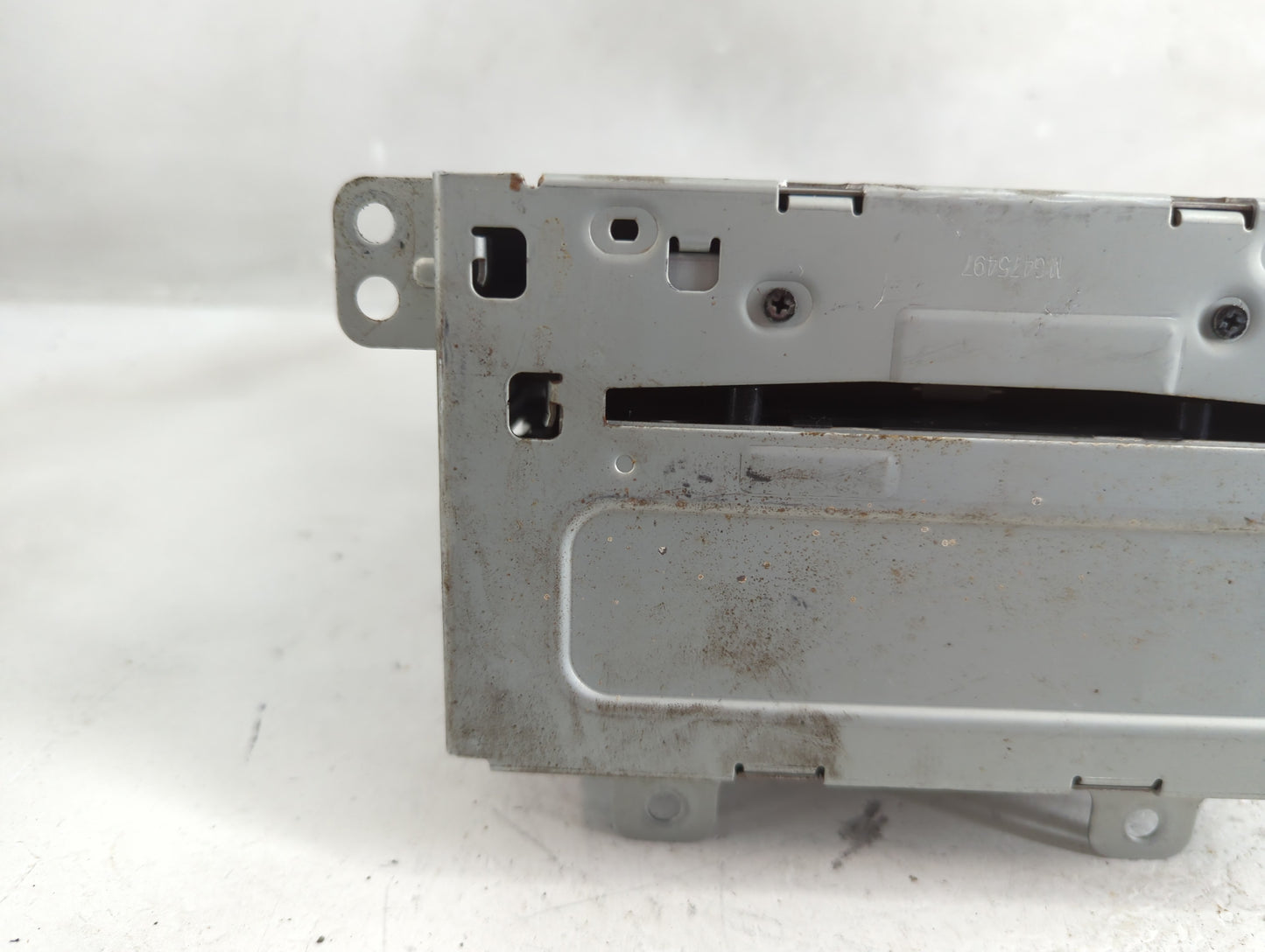 2012 Chevrolet Equinox Radio AM FM Cd Player Receiver Replacement P/N:22869279 Fits OEM Used Auto Parts - Oemusedautoparts1.