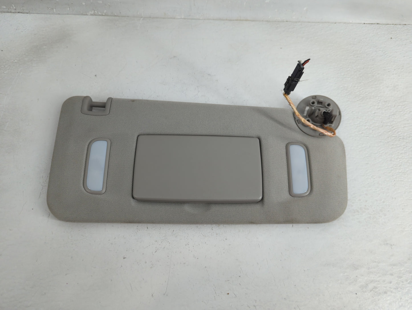 2010-2017 Chevrolet Equinox Sun Visor Shade Replacement Passenger Right Mirror Fits Fits 2010 2011 2012 2013 2014 2015 2016 