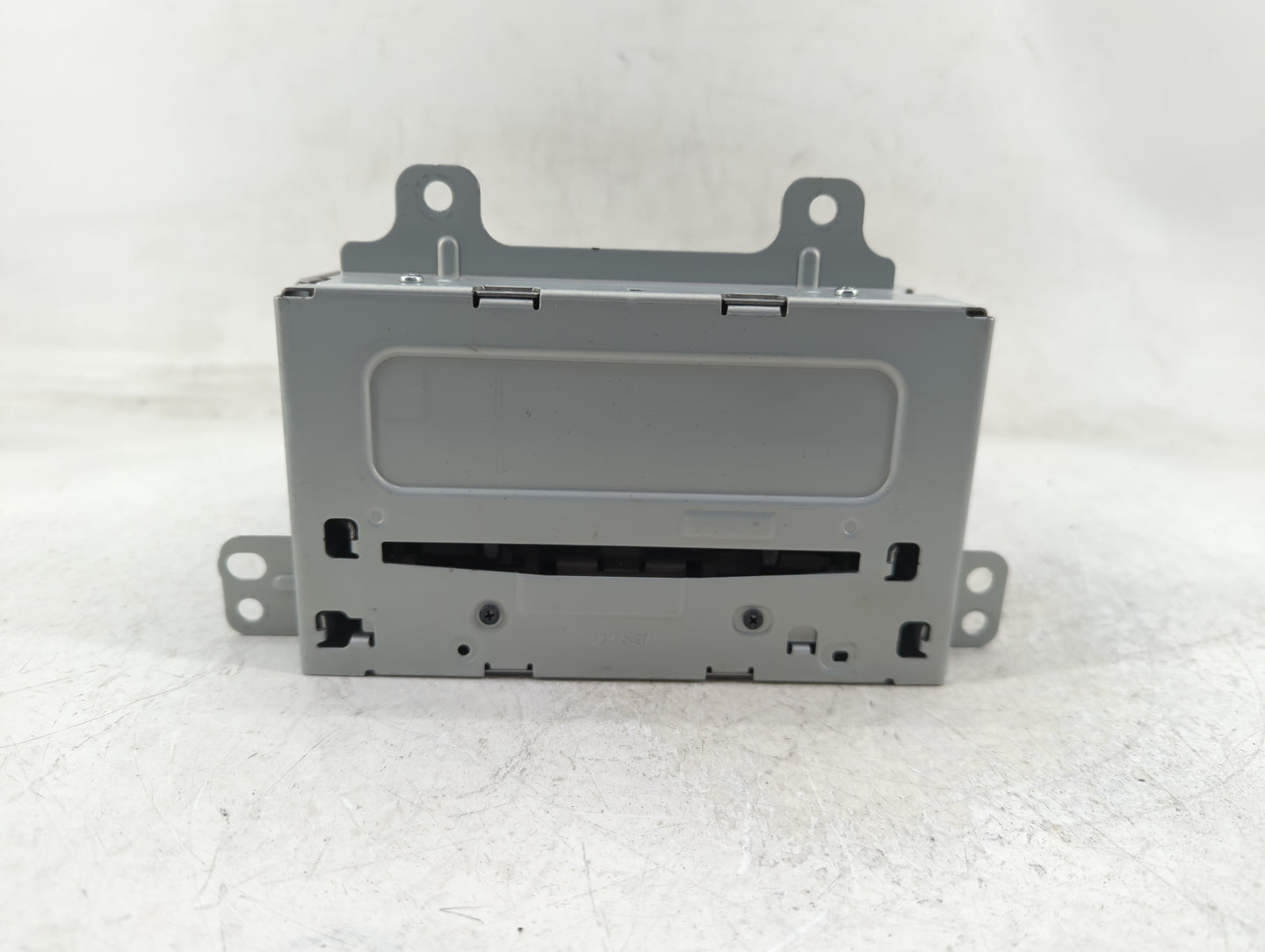 2012 Chevrolet Equinox Radio AM FM Cd Player Receiver Replacement P/N:22869279 Fits OEM Used Auto Parts - Oemusedautoparts1.