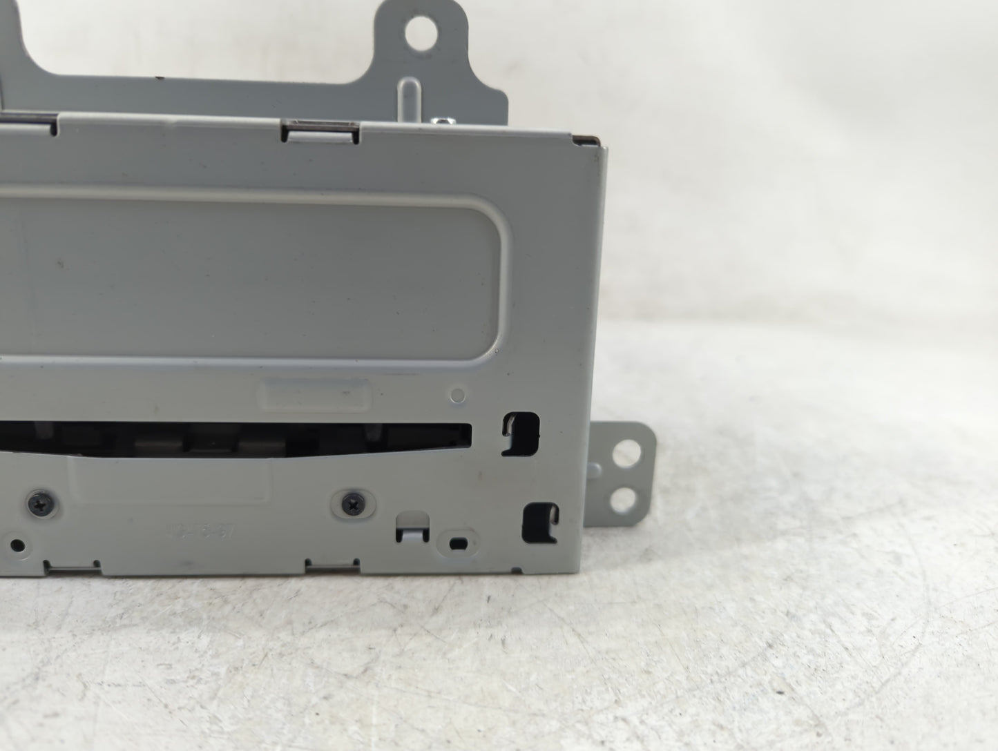 2012 Chevrolet Equinox Radio AM FM Cd Player Receiver Replacement P/N:22869279 Fits OEM Used Auto Parts - Oemusedautoparts1.