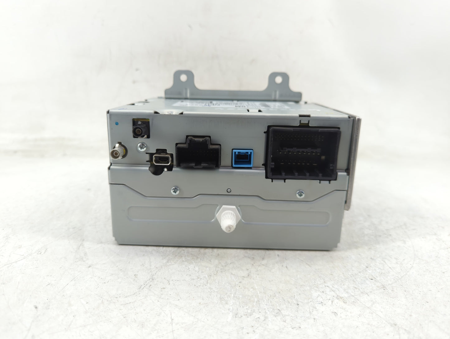 2012 Chevrolet Equinox Radio AM FM Cd Player Receiver Replacement P/N:22869279 Fits OEM Used Auto Parts - Oemusedautoparts1.