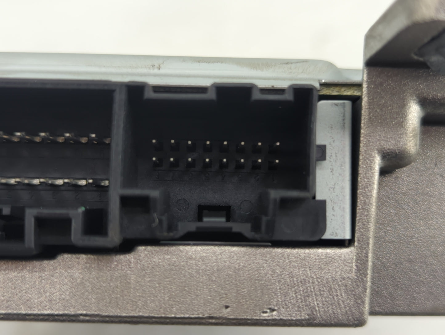 2010-2017 Chevrolet Equinox Radio AM FM Cd Player Receiver Replacement P/N:22855806 Fits OEM Used Auto Parts - Oemusedautopa