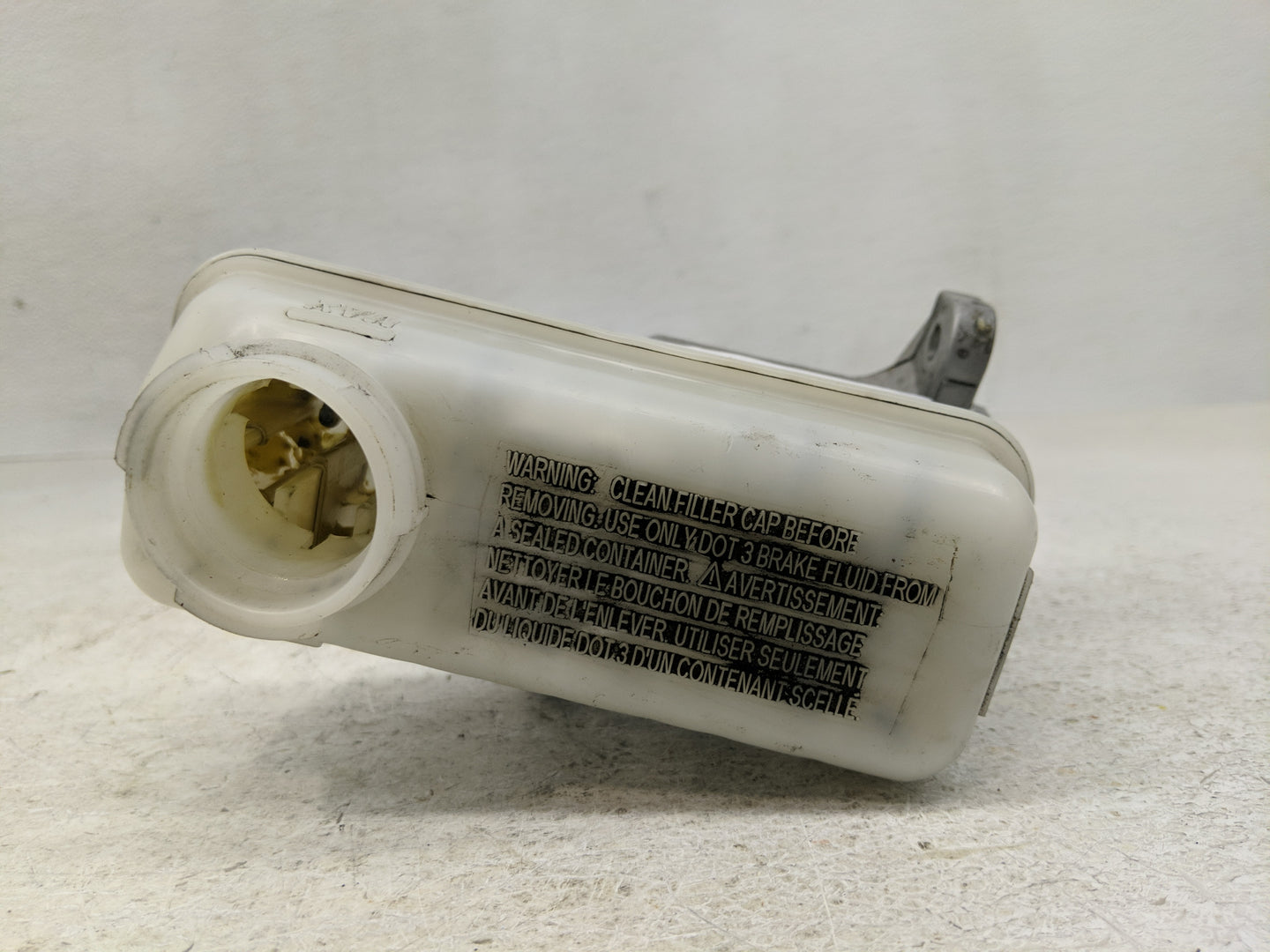 2011-2017 Chevrolet Equinox Brake Master Cylinder - Oemusedautoparts1.com
