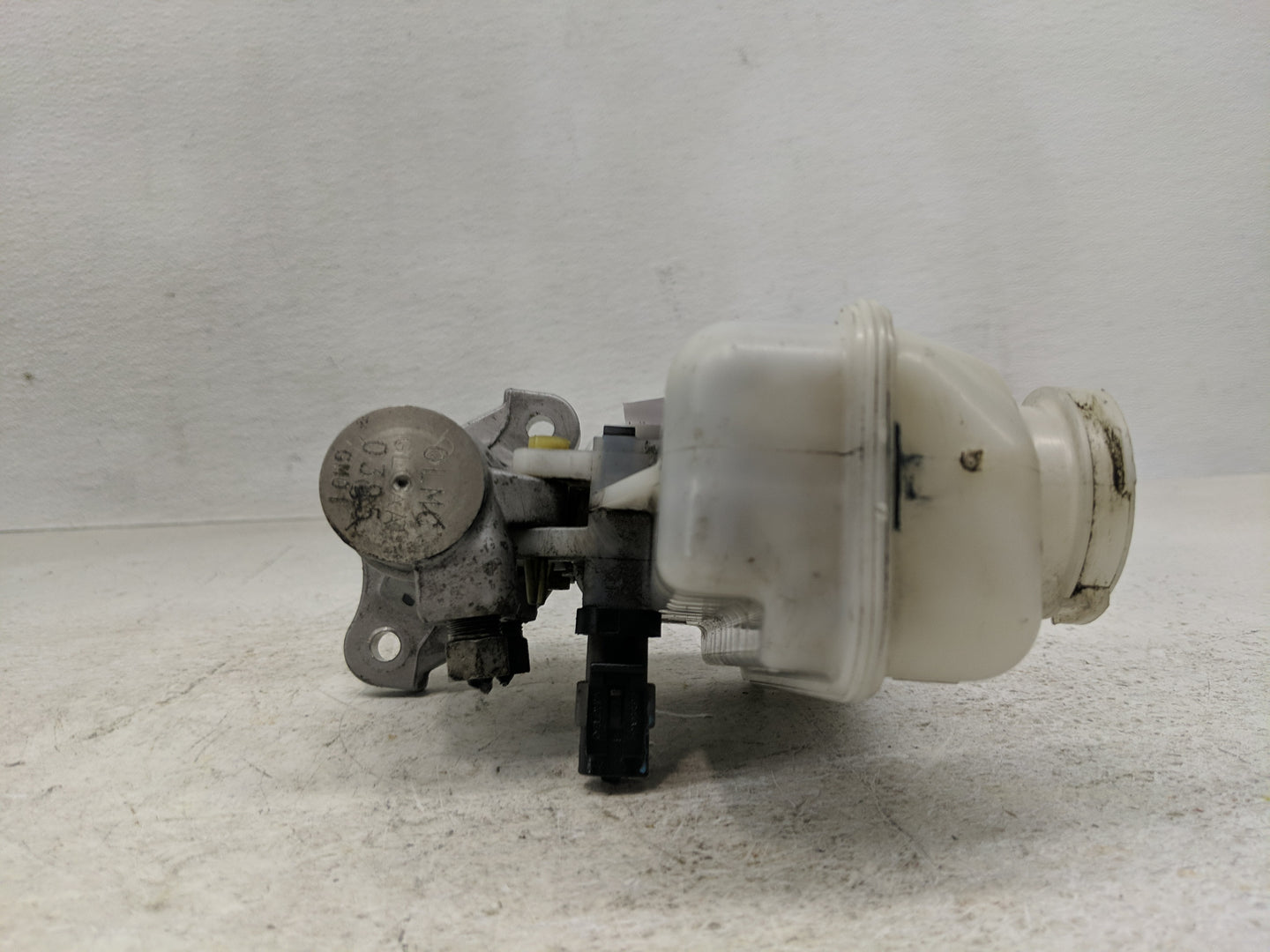 2011-2017 Chevrolet Equinox Brake Master Cylinder - Oemusedautoparts1.com