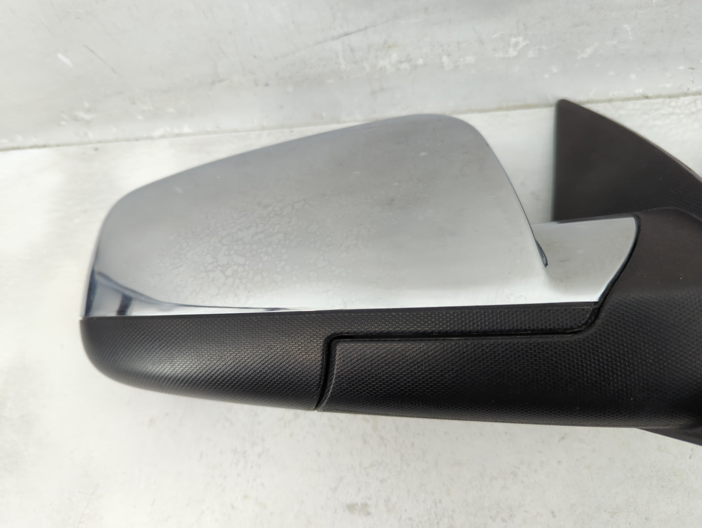 2011-2013 Chevrolet Equinox Passenger Side View Mirror - Right Door Mirror OEM Used - Oemusedautoparts1.com