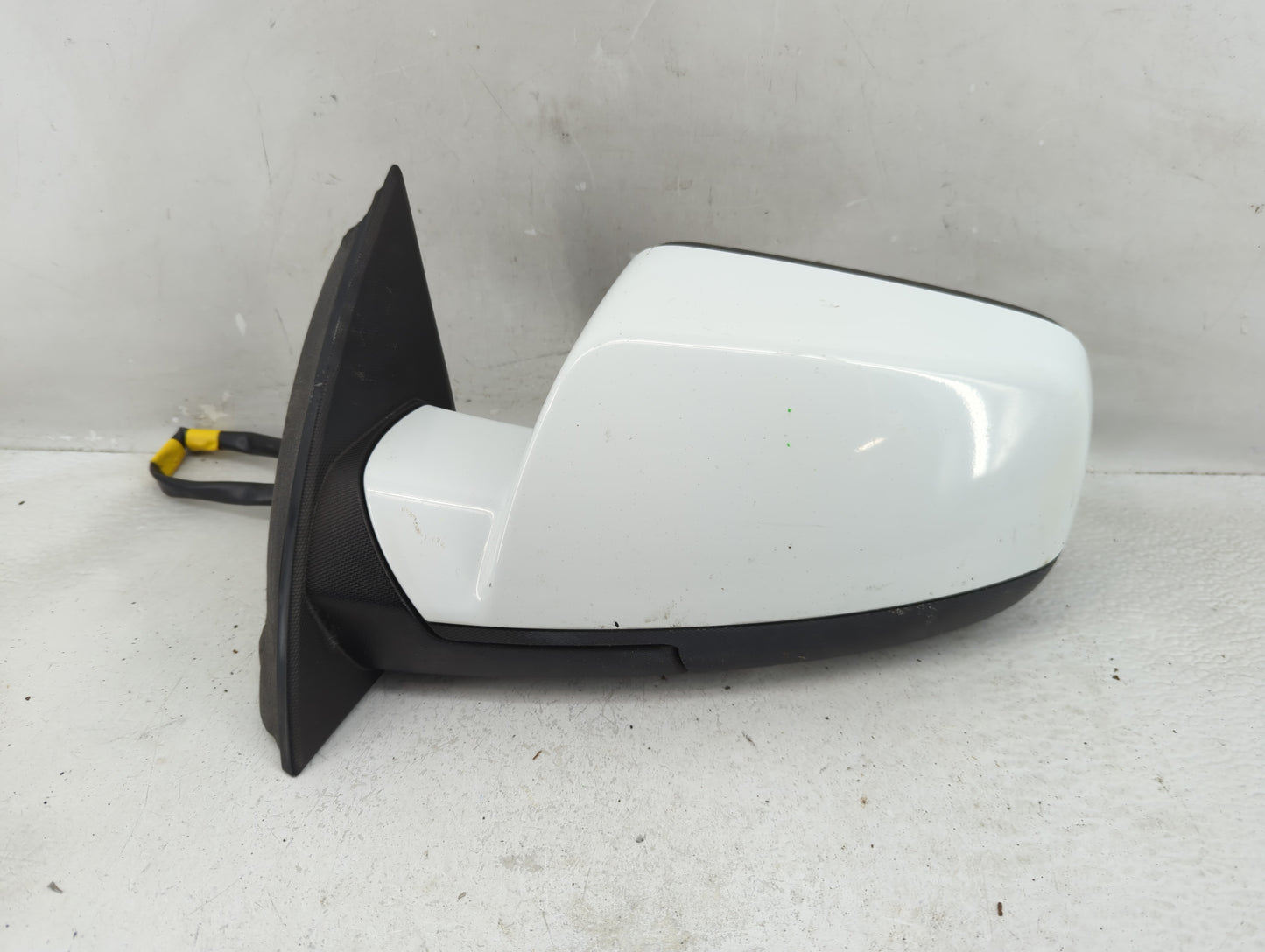 2011-2014 Chevrolet Equinox Driver Side View Mirror - Left Door Mirror OEM Used - Oemusedautoparts1.com