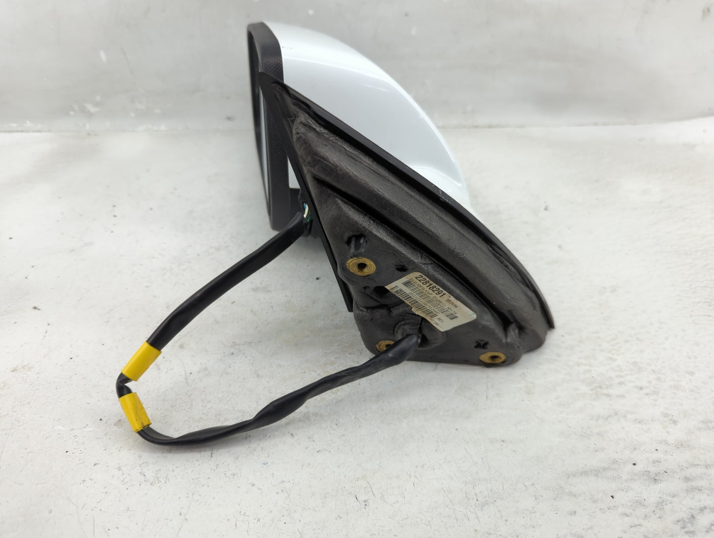 2011-2014 Chevrolet Equinox Driver Side View Mirror - Left Door Mirror OEM Used - Oemusedautoparts1.com