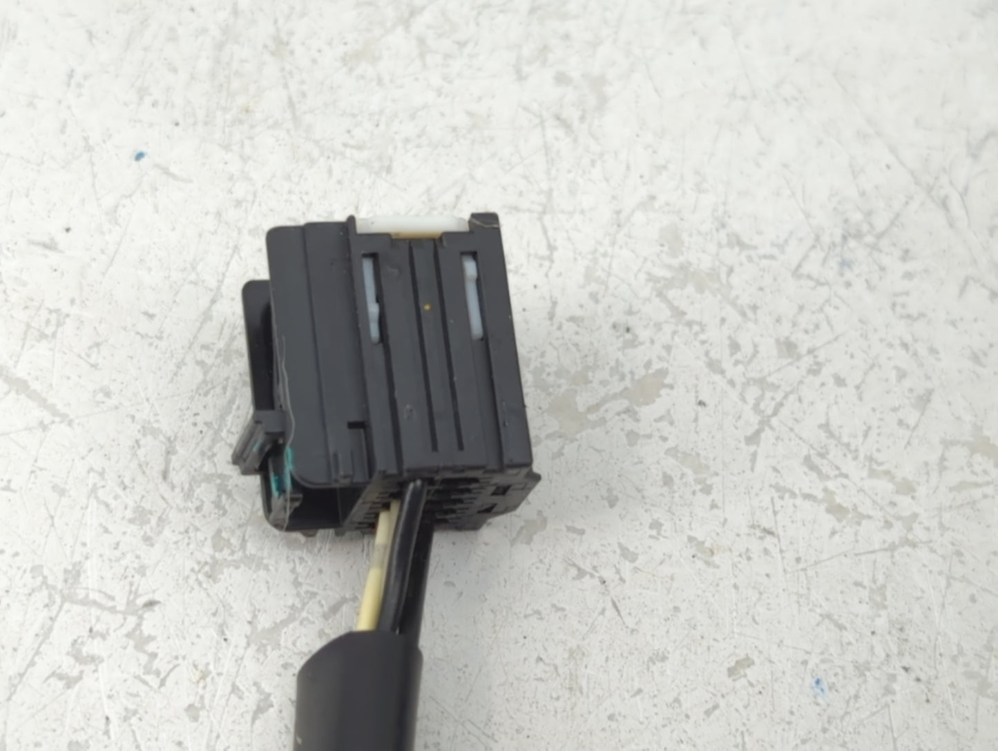 2011-2014 Chevrolet Equinox Passenger Side View Mirror - Right Door Mirror OEM Used - Oemusedautoparts1.com