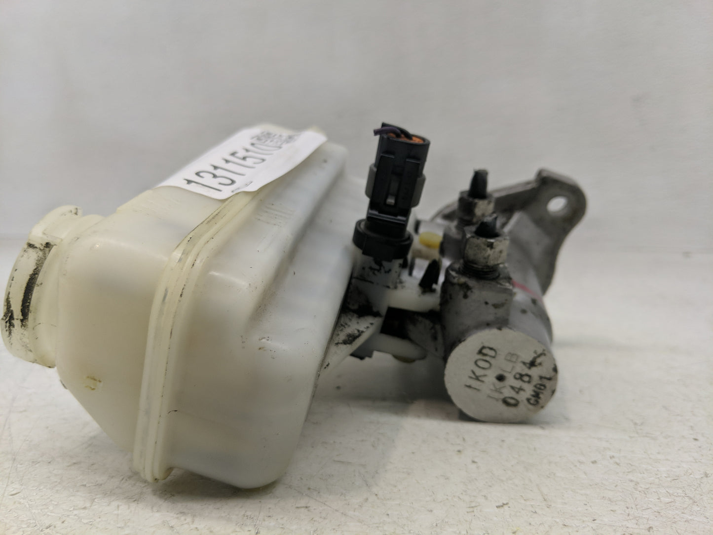 2011-2017 Chevrolet Equinox Brake Master Cylinder - Oemusedautoparts1.com