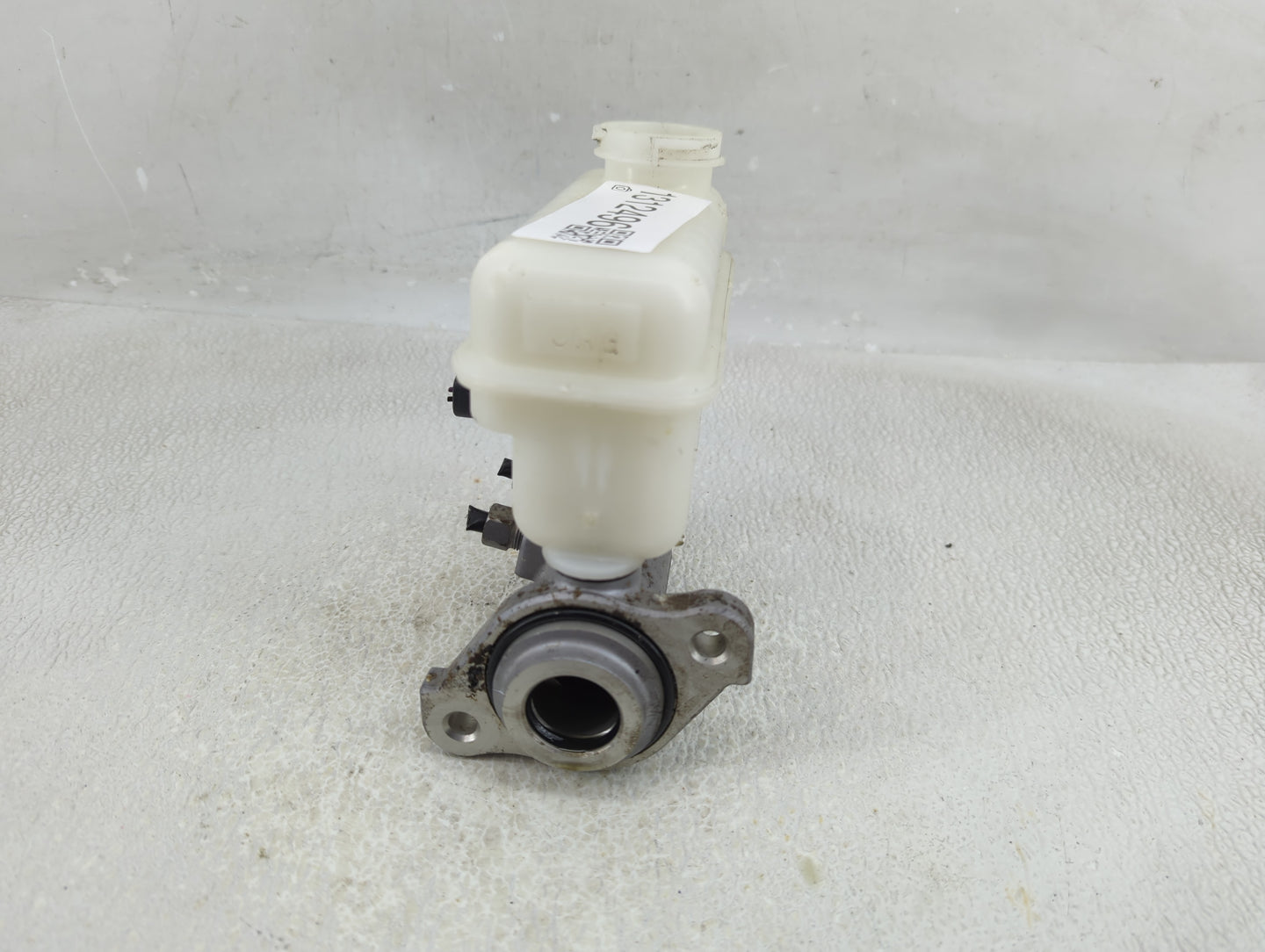 2011-2017 Chevrolet Equinox Brake Master Cylinder - Oemusedautoparts1.com