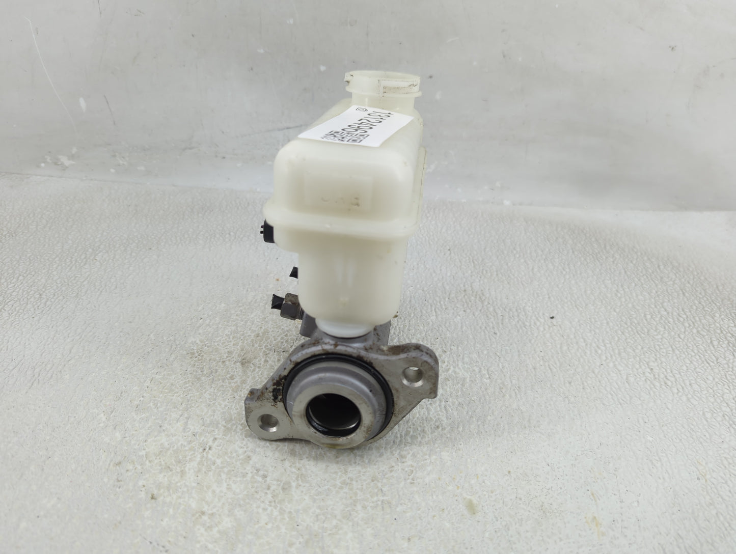 2011-2017 Chevrolet Equinox Brake Master Cylinder - Oemusedautoparts1.com