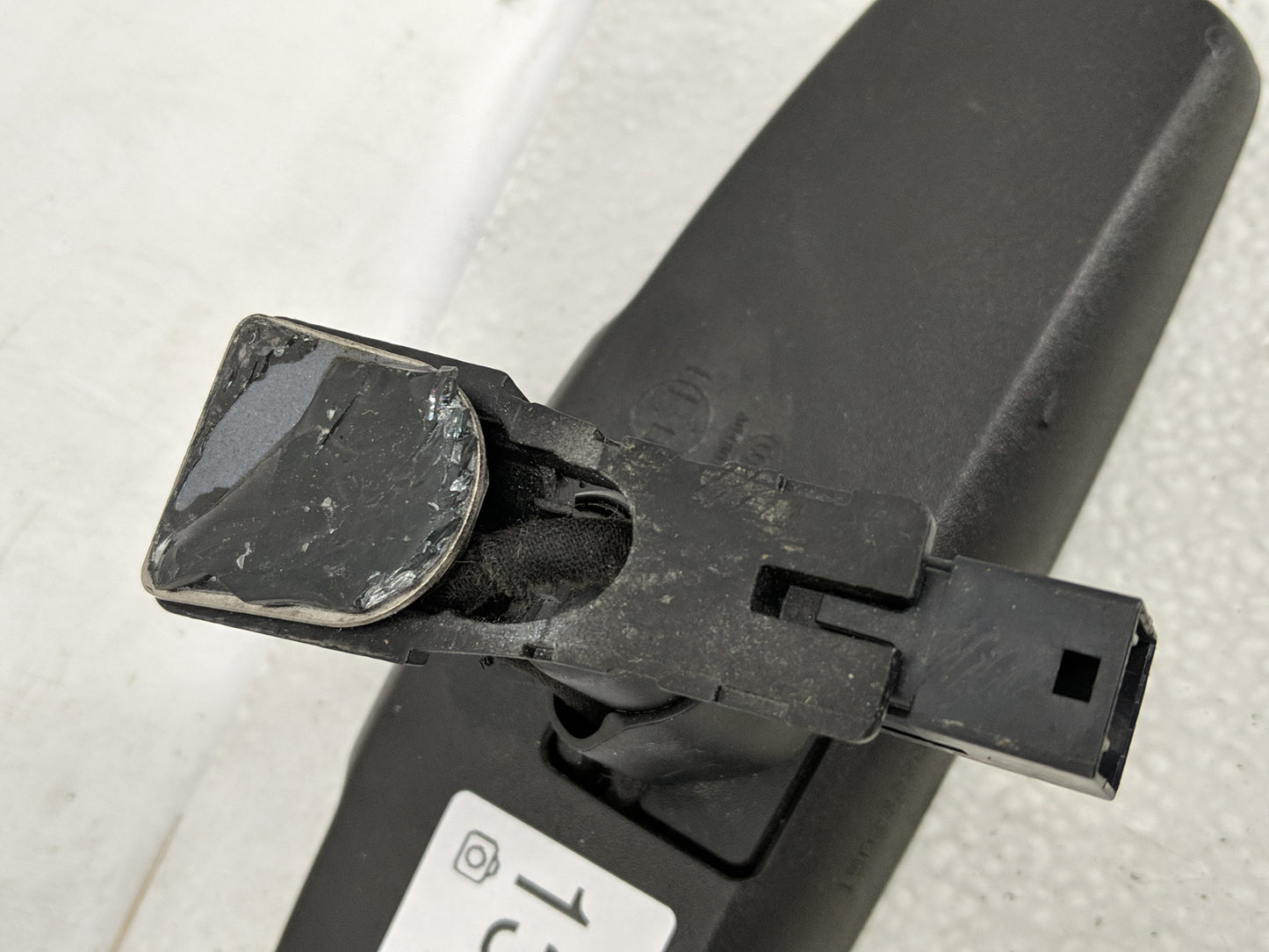 2010-2017 Chevrolet Equinox Interior Rear View Mirror Replacement OEM P/N:E11026392 E11046392 Fits OEM Used Auto Parts - Oem